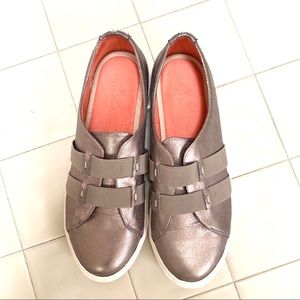 Taryn Rose Sasha Elastic Strap Slip On